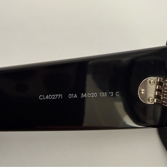 NEW!!! Celine black women sunglasses CL40277I 01A Authentic main image 4